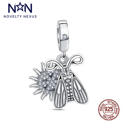 Funkelnder Charm „Sonne &amp; Fliege“, Sterlingsilber mit Kristallen, perfekte Verschmelzung von Natur und Tageslicht in Schmuck